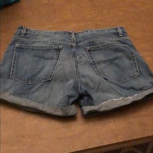 GAP Shorts - Gap Sexy Boyfriend Denim Shorts Size 29 GAP Shorts - Gap Sexy Boyfriend Denim Shorts Size 29
